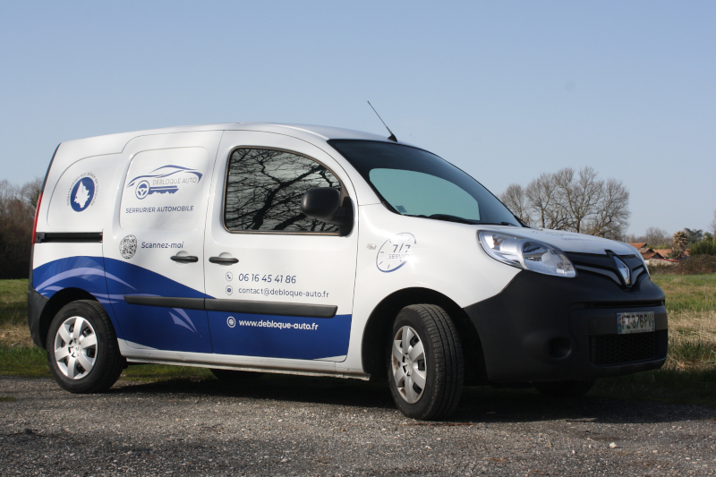 Atelier mobile d'un serrurier automobile à Bordeaux